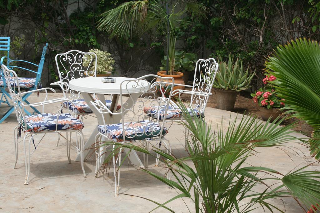 Auberge Keur Diame Dakar Bagian luar foto