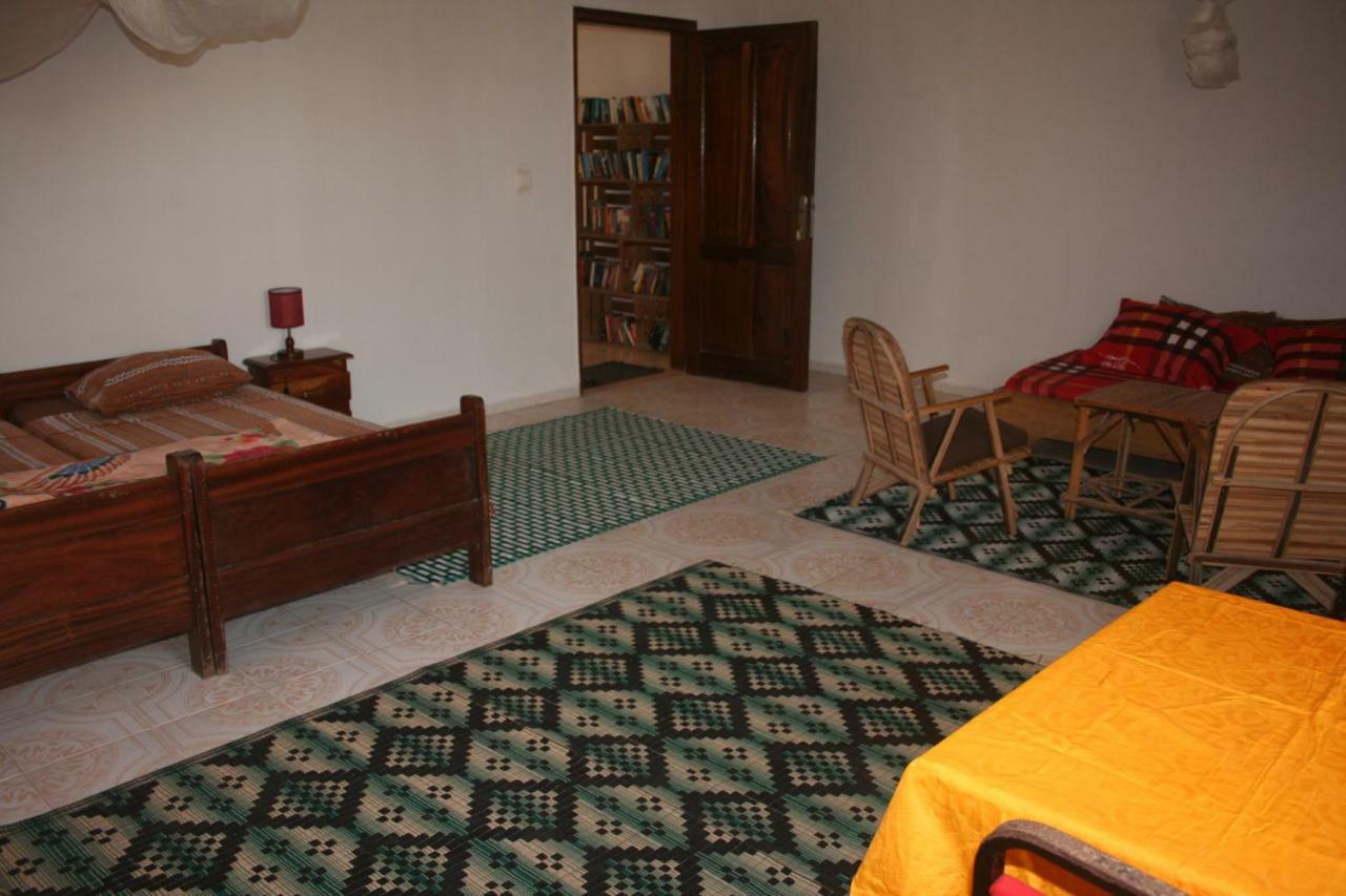 Auberge Keur Diame Dakar Bagian luar foto